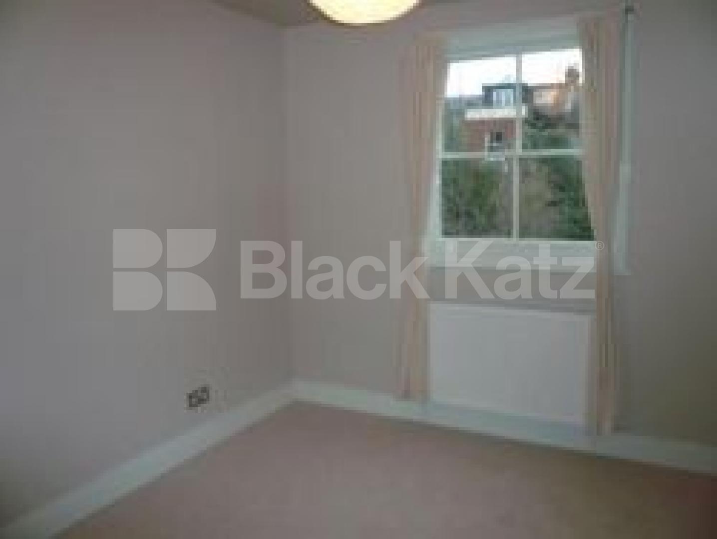 			2 Bedroom, 1 bath, 1 reception Flat			 Park Road, CROUCH END N8